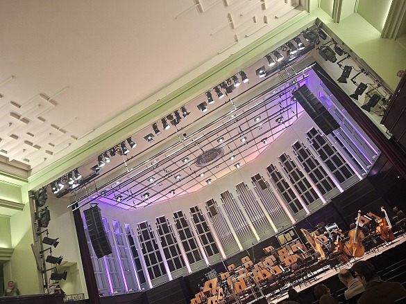 Freiwilliger Besuch des Konzerts in der Glocke